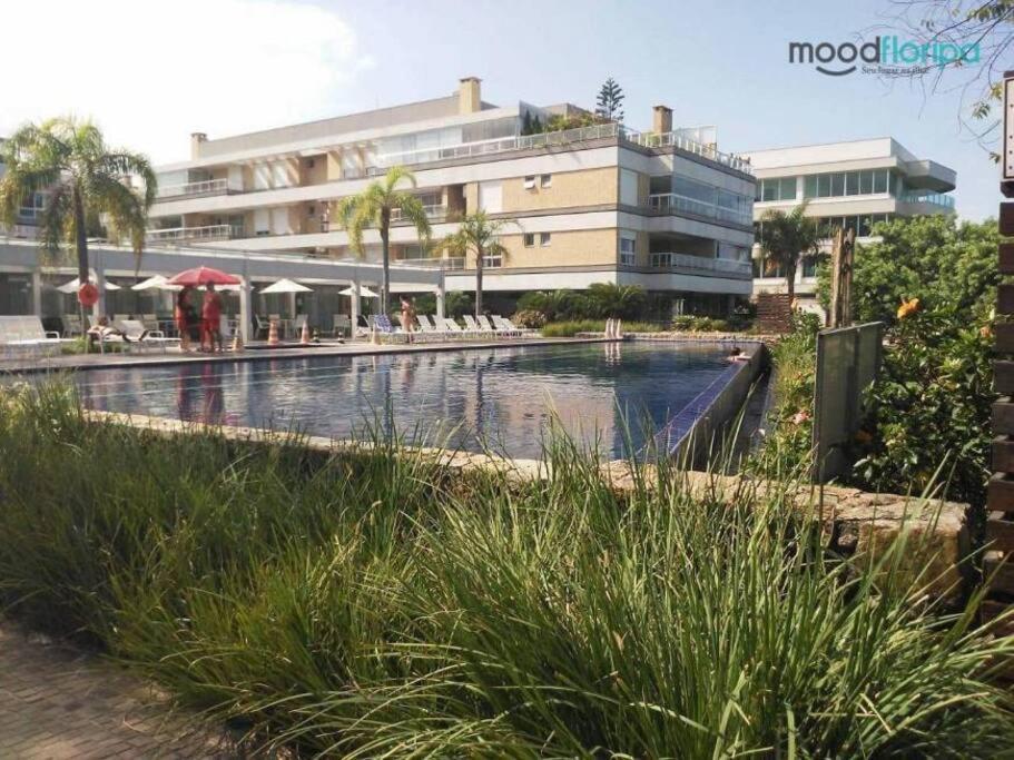 Com Acesso Exclusivo A Apartamento
